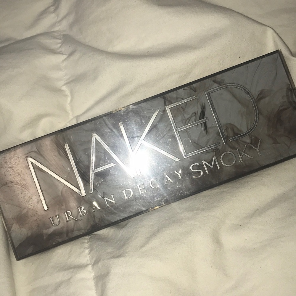 UD Naked Smokey Palette